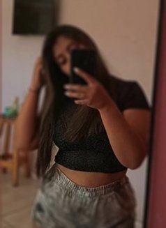 Annu real meet ya cam available - escort in Candolim, Goa Photo 2 of 3