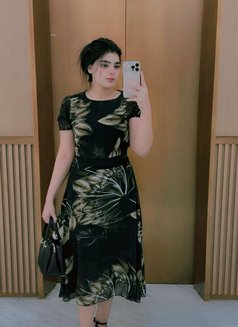 Annu - escort in Dubai Photo 2 of 2