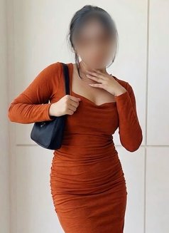 Charming🥰INDIAN🥰Model🥰 - puta in Bangkok Photo 1 of 4