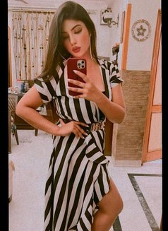 Annu Indian Model - escort in Al Manama Photo 4 of 4