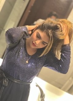 Annu - puta in Dubai Photo 1 of 6