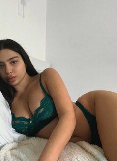 Annu - escort in Khobar Photo 1 of 4