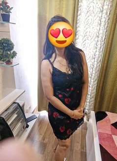 Annu Sharma - puta in Noida Photo 7 of 8