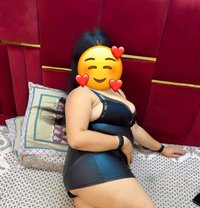 Anny Cam And Real Meet - escort in New Delhi Photo 2 of 15