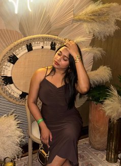 Anny - escort in Chennai Photo 3 of 3