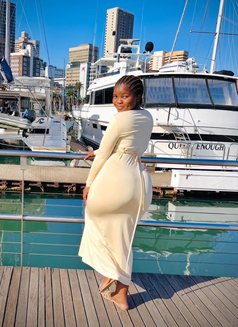 Anny - escort in Guangzhou Photo 2 of 4