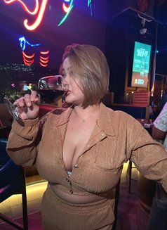 Anny can be in your wishlist? - escort in Abu Dhabi Photo 7 of 13