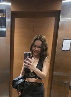 Anny - escort in Bangkok Photo 5 of 19