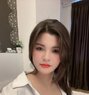 Anny - escort in Jeddah Photo 1 of 6