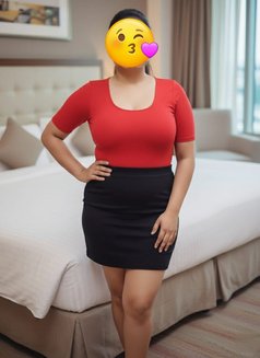 Tanya Arora Meet Upp & Cam Fun 24 Hrs - puta in Chennai Photo 2 of 5