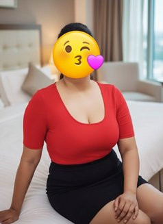 Tanya Arora Meet Upp & Cam Fun 24 Hrs - puta in Chennai Photo 3 of 5