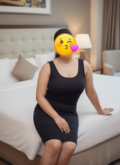 Tanya Arora Meet Upp & Cam Fun 24 Hrs - puta in Chennai Photo 5 of 5