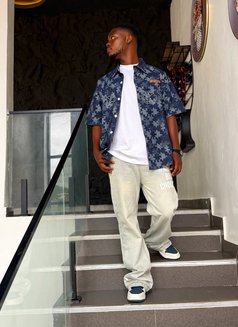Anonymous - Male escort in Lagos, Nigeria Photo 1 of 2