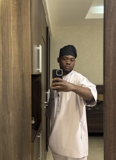 Anonymous - Male escort in Lagos, Nigeria Photo 2 of 2