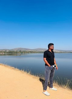 Anoop - Male escort in Bangalore Photo 1 of 6