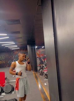 Anorld - Male escort in Riyadh Photo 2 of 2