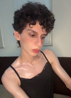 Anoud - Transsexual escort in Cairo Photo 9 of 9