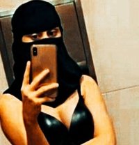 كويتية عرض و مقاطع ميقا - escort in Kuwait