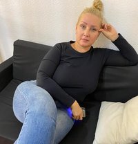 Anoush Sweety - puta in Phuket