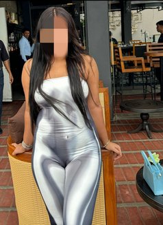 Anouska - escort in Colombo Photo 3 of 5