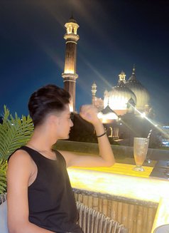 Ansh - Male escort in Gurgaon Photo 6 of 10