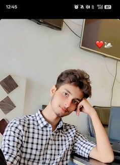 Ansh - Male escort in Gurgaon Photo 9 of 10