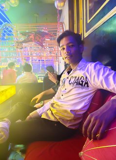 Ansh - Male escort in New Delhi Photo 2 of 6