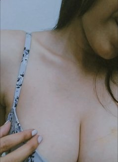 Anshi Tiwari - escort agency in Mumbai Photo 5 of 5