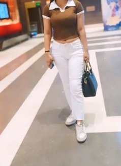 Anshika - escort in New Delhi Photo 2 of 4