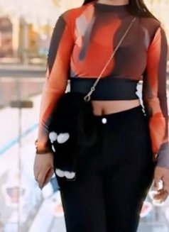 Anshika - puta in Noida Photo 1 of 1