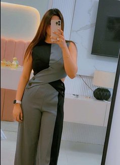 Anshika Hi Profile Model Escorts - puta in Mumbai Photo 3 of 6