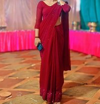 Anshika - escort in Noida