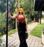 Fully hand cash service available - escort in Kathmandu Photo 1 of 2