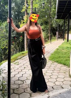 Fully hand cash service available - escort in Kathmandu Photo 1 of 2