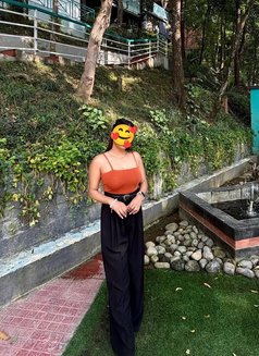 Fully hand cash service available - escort in Kathmandu Photo 2 of 2