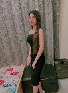 Anshika Malhotra - escort in Abu Dhabi Photo 2 of 2