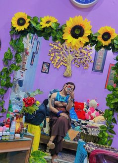 Anshika mistress - Transsexual escort in New Delhi Photo 25 of 30