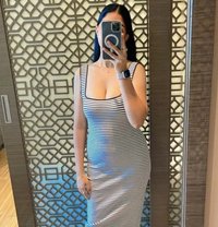 Anshika Only Real Meet Service - puta in Navi Mumbai