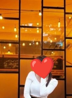 Anshika Sharma - escort in Noida Photo 2 of 2