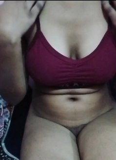 Anshikahot - escort in New Delhi Photo 2 of 5