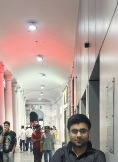 Anshu Agarwal - Acompañantes masculino in New Delhi Photo 2 of 3