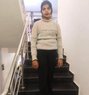Anshu - puta in New Delhi Photo 1 of 1