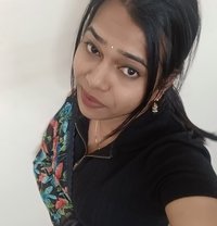 Anshu - Acompañantes transexual in Bangalore