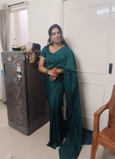 Anshu.... - Transsexual escort in Bangalore Photo 9 of 13