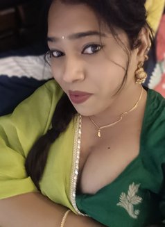 Anshu.... - Transsexual escort in Bangalore Photo 12 of 13