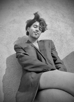 Anshu - Transsexual escort in New Delhi Photo 8 of 15