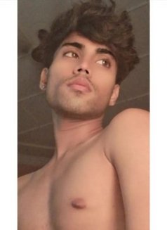 Anshu - Transsexual escort in New Delhi Photo 13 of 15