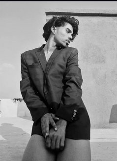 Anshu - Transsexual escort in New Delhi Photo 14 of 15