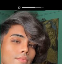Anshu - Acompañantes transexual in New Delhi