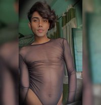 Anshu - Transsexual escort in New Delhi